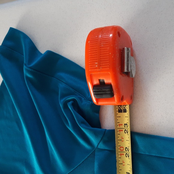 2017-18 Real Madrid Adidas Third Shirt - Picture 16 of 17